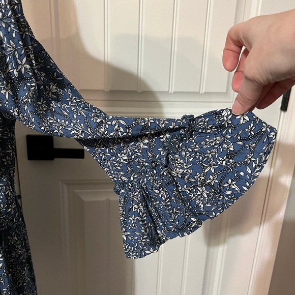 Light Blue Floral Flute-Sleeve Peasant Dress - Picture 11 of 13